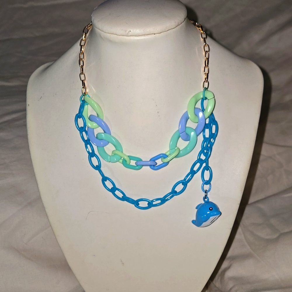 Dol-fun Necklace - Picture 4 of 8